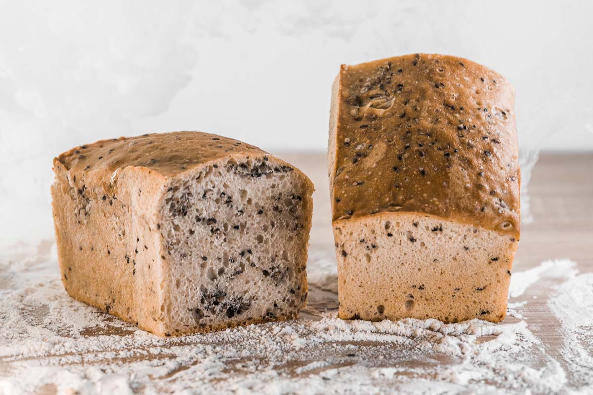 Orkiszowy 700 z czarnuszką